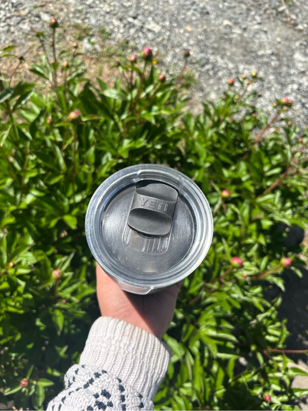 Yeti Rambler Tumbler in Blue with Stainless Accents - Picture 4 of 6